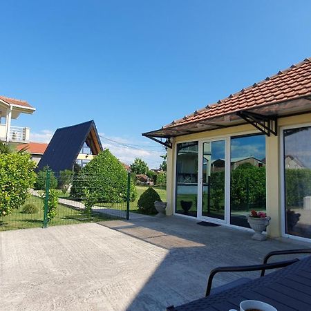 Cozzy Apartment Near The Aiport Podgorica Mitrovici  Exterior foto