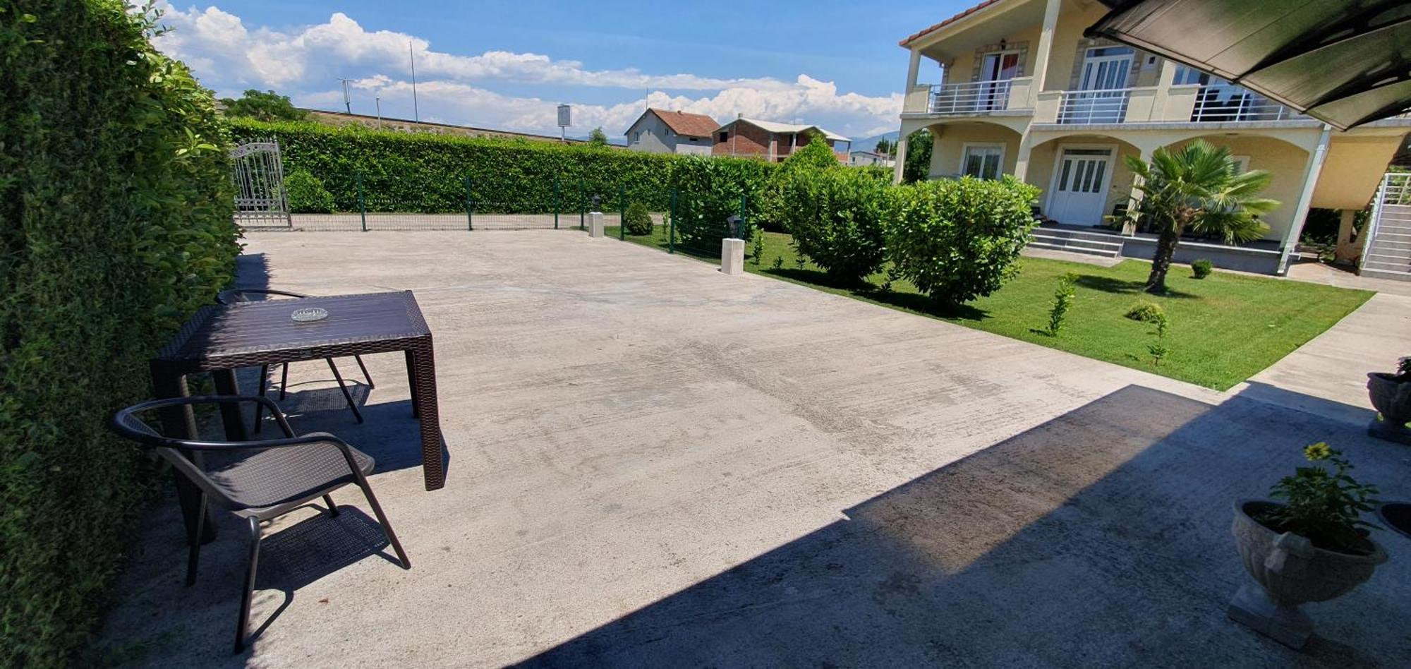 Cozzy Apartment Near The Aiport Podgorica Mitrovici  Exterior foto
